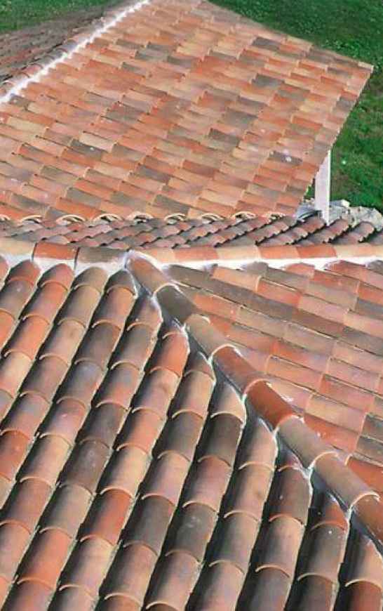Scellement de tuiles, de faitages et de rives en Ciment Naturel